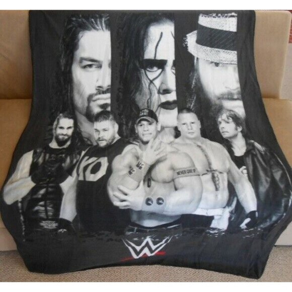 New WWE Stars Fleece Throw Gift Blanket Smackdown Roman Reigns Cena Ambrose NIP - Picture 1 of 3